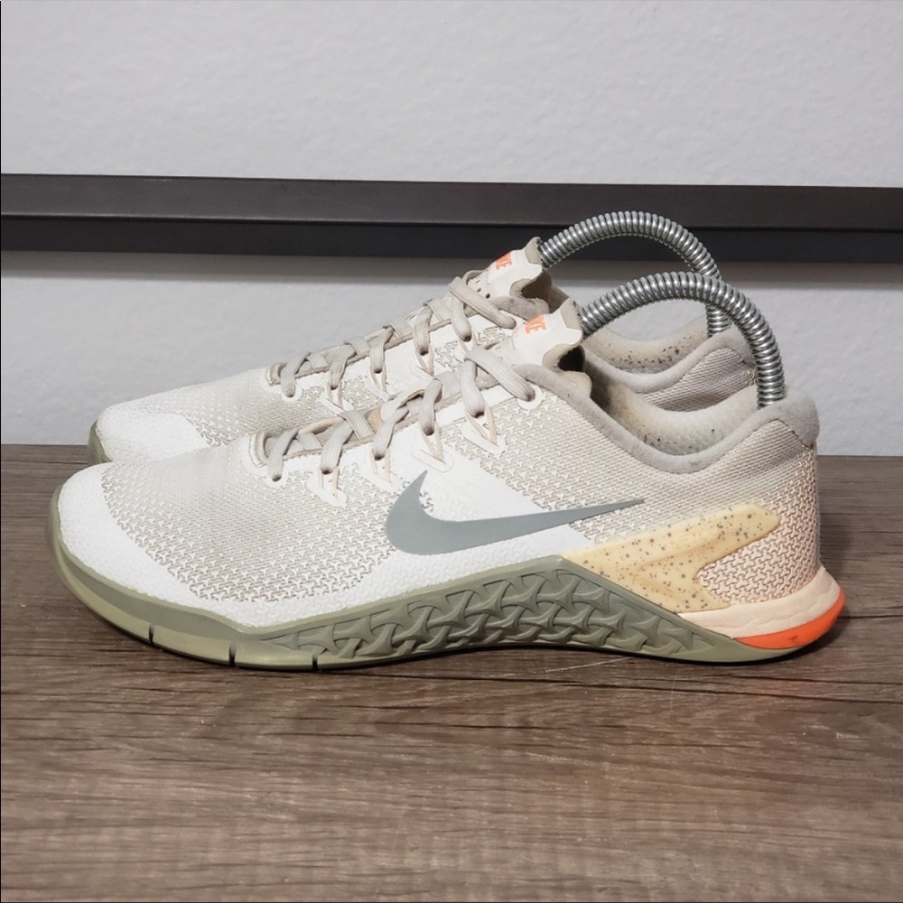 Womens Nike Metcon Used 7.5